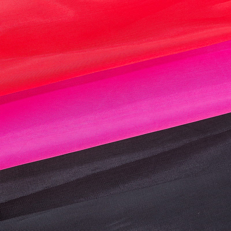 Utforske hemmelighetene til Polyester Taffeta: Vevingskoden bak letthet og tetthet